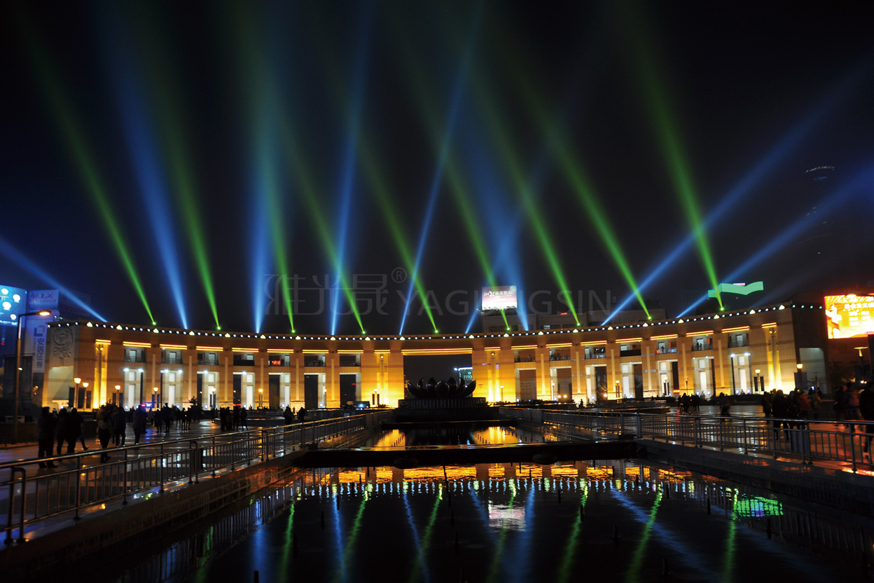 濟(jì)南泉城廣場燈光秀